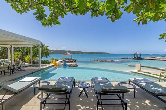 Sugar Bay on the Beach - Image 5