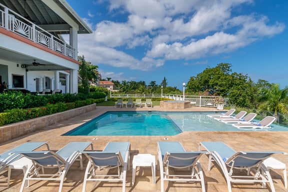 Fairway Manor - Image 4