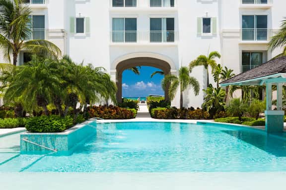 Oceanfront One Bedroom Suite - Image 3