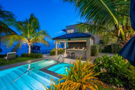 Coconut Grove Suites - Image 3