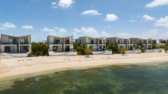 5BR Lagoon Villa + Guest House 17 - Imagen 4