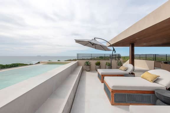 Rooftop PH Oasis - Image 4