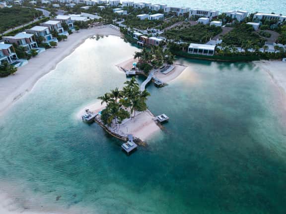3 Bedroom Lagoon Villa (LV04) - Imagen 3