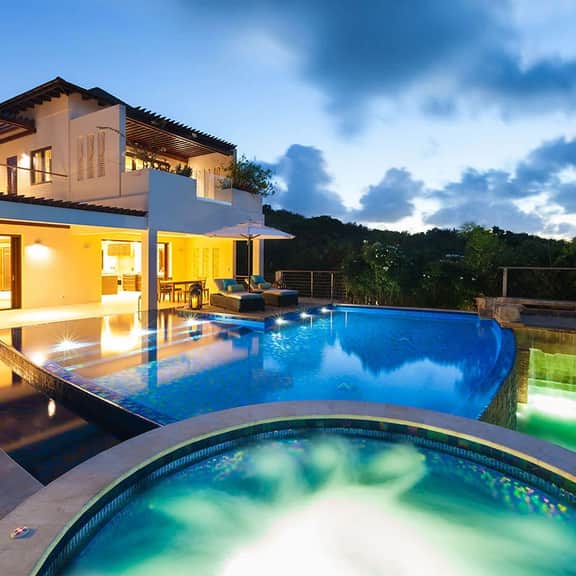 Nevaeh Villa 5BR - Image 2