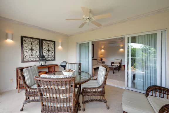 Royal Apartment 222 - Image 2