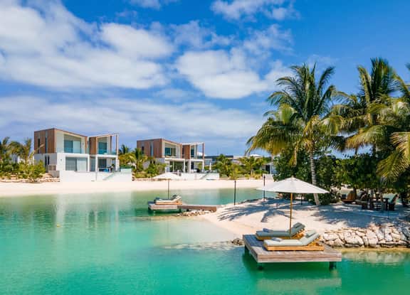 Lagoon Villa 6BR + Guesthouse - Imagen 3